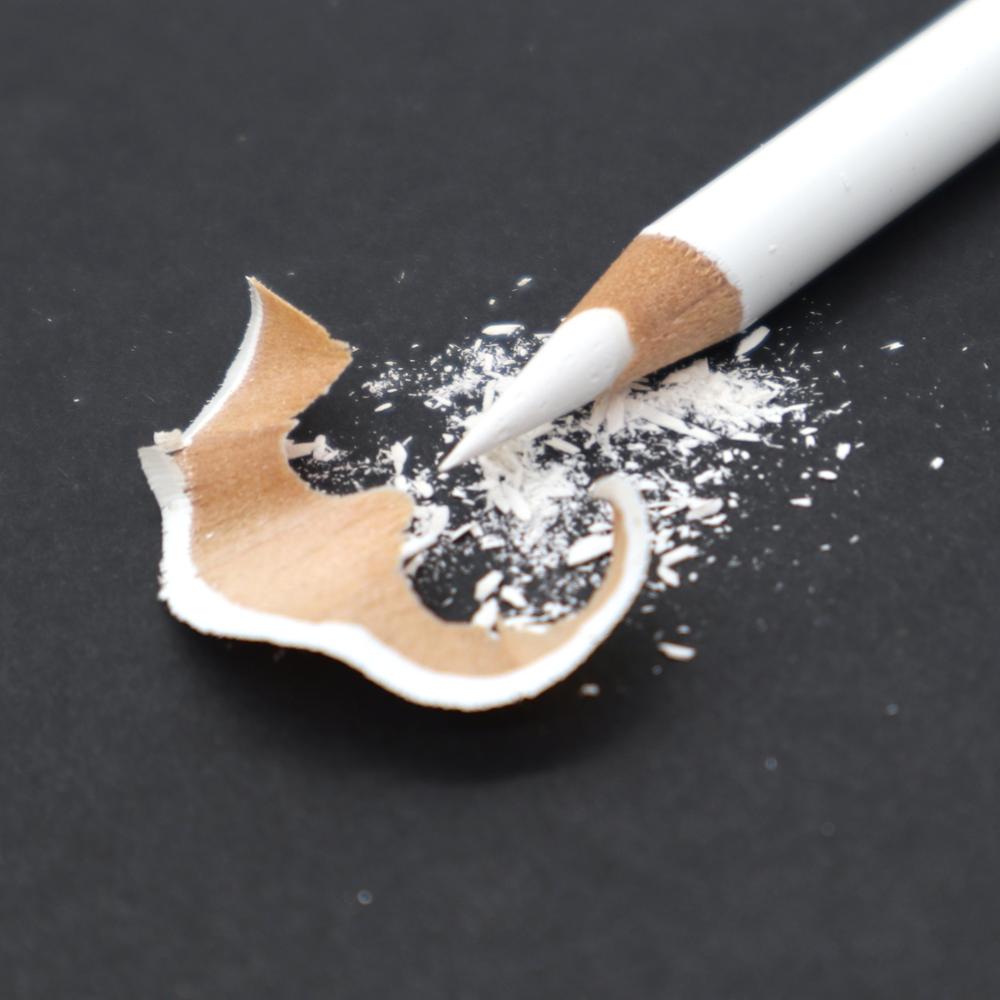 Crayons charbon blanc