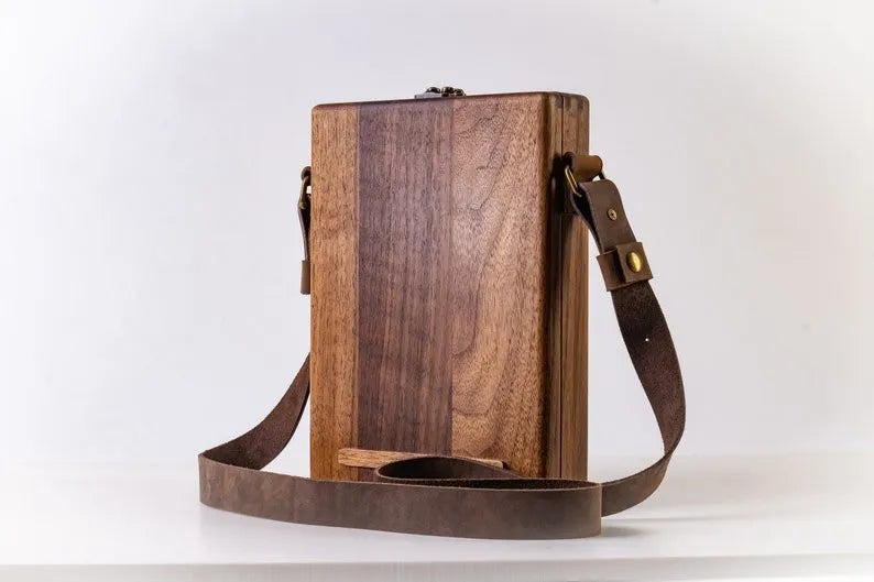 Boîte d’artiste nomade – atelier portatif pour écriture et dessin