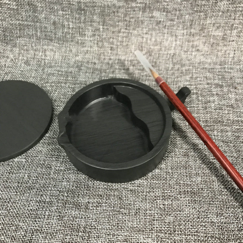 pierre à encre, pinceau