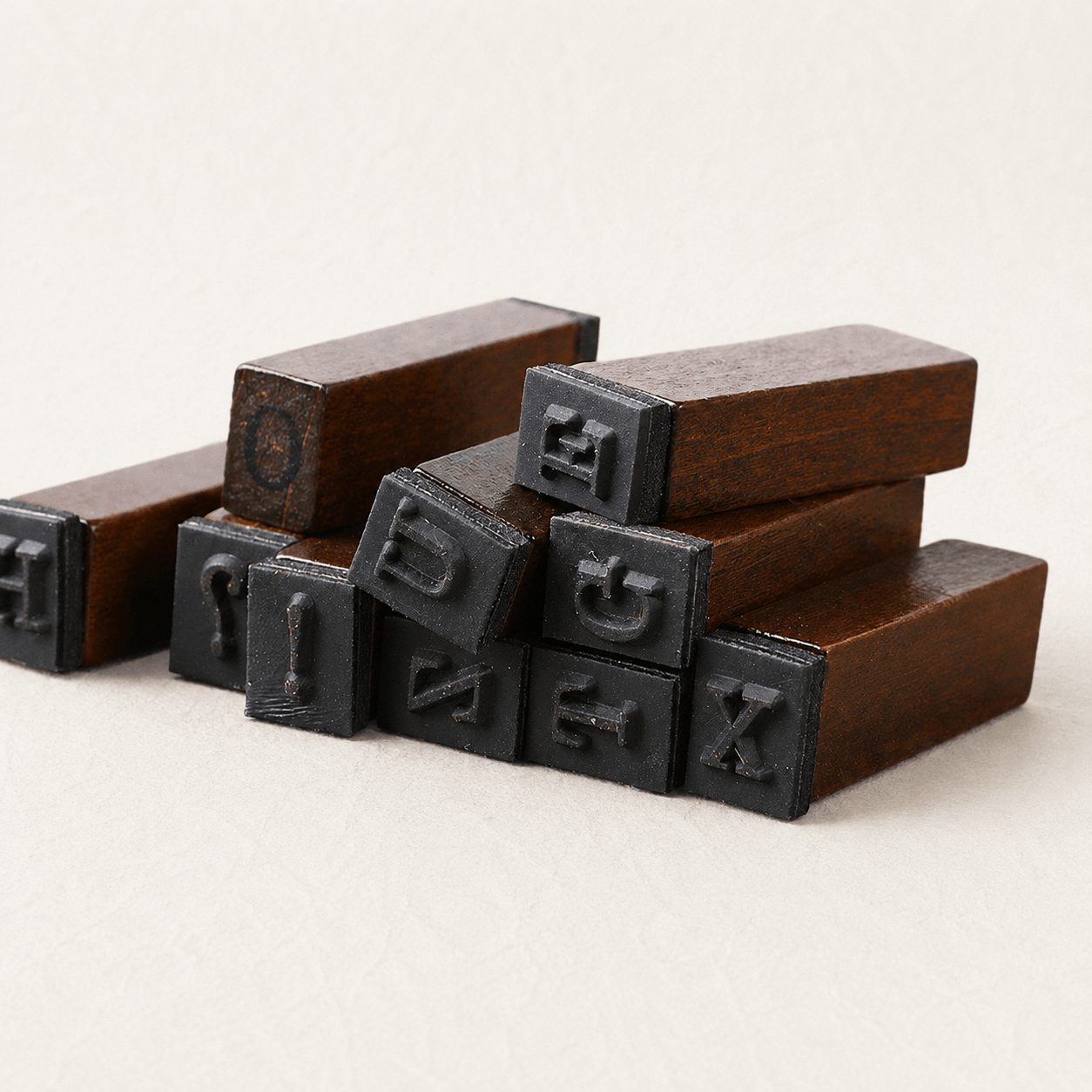 tampons alphabet lettre en bois